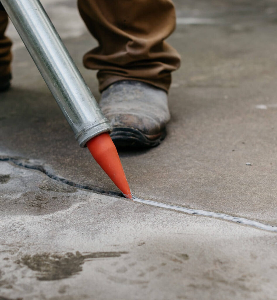 Narrow Crack Repair Caulking