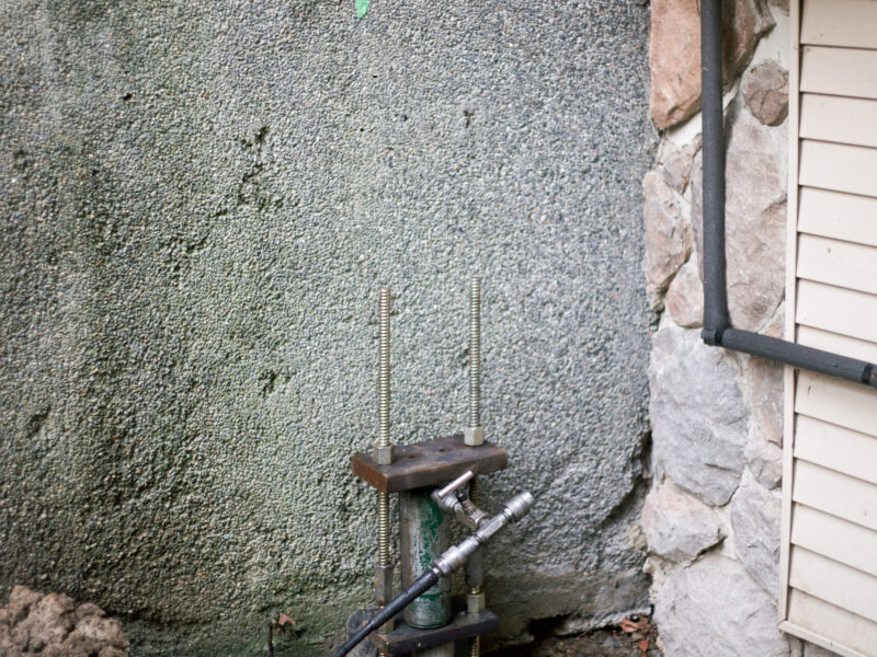 push pier on concrete front porch for lifting and levelling